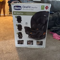 2x Chicco OneFit ClearTex All-in-One Car Seat, Obsidian, Model 0(contact info removed)070 - Pick Up or Uber Delivery
