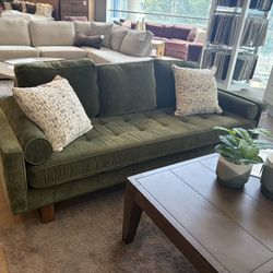 Midori Sofa 