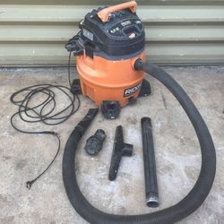 RIDGID 16 GALLON WET/DRY VACUUM WITH SOME ACCESSORIES [CASH ONLY] 
