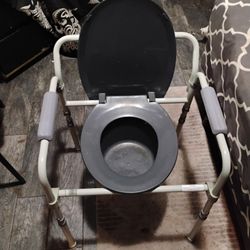 Bedside Toilet 