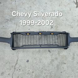 Chevy Silverado 99-2002 Grille