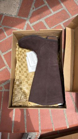 Women’s UGG size 12