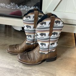 Women’s ariat Buffalo boots size 8.5