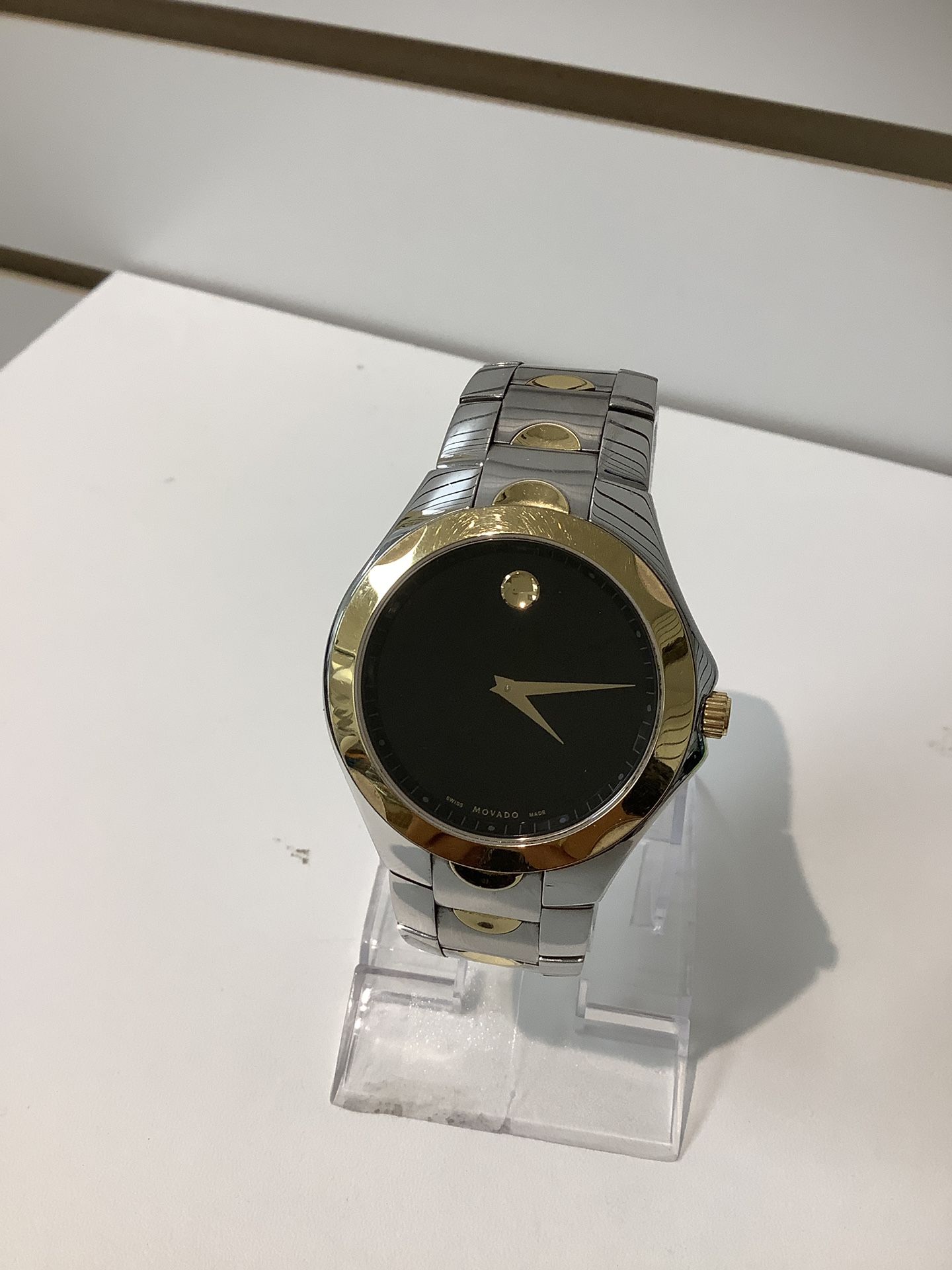 Movado Two-Tone Stainless Steel Black Dial Mens 40mm Watch Wristwatch 