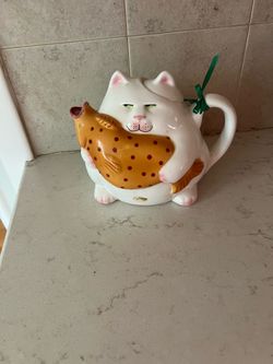 Ceramic Cat Holding Chicken Teapot