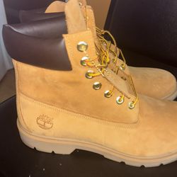 Timberlands Classic Size 12