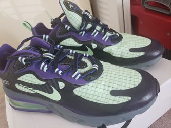 Nike Air 270 size 9 Brand new NEVER WORN!!!