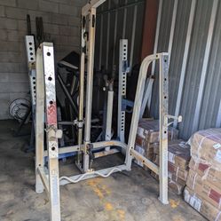 Squat Rack With Pulley
