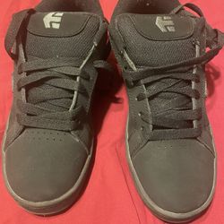 De Hombre  ÉTNIES  Size 8.5 