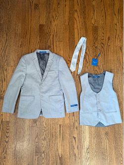 NWOT Size 10 Youth Perry Ellis Light Grey Suit Blazer Coat, Vest and Tie