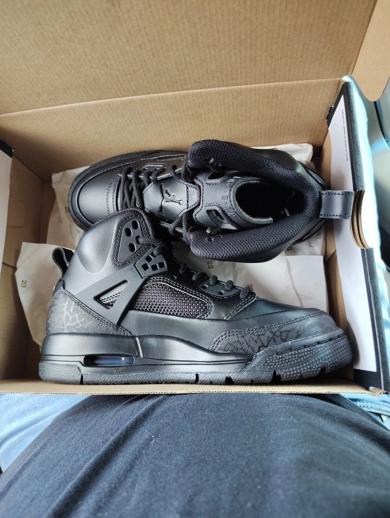 Brand New Jordans 4.5 Neverworn