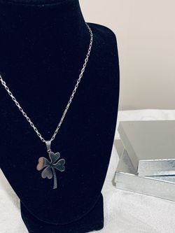 Lucky Shamrock Stainless Steel Chain And Pendant