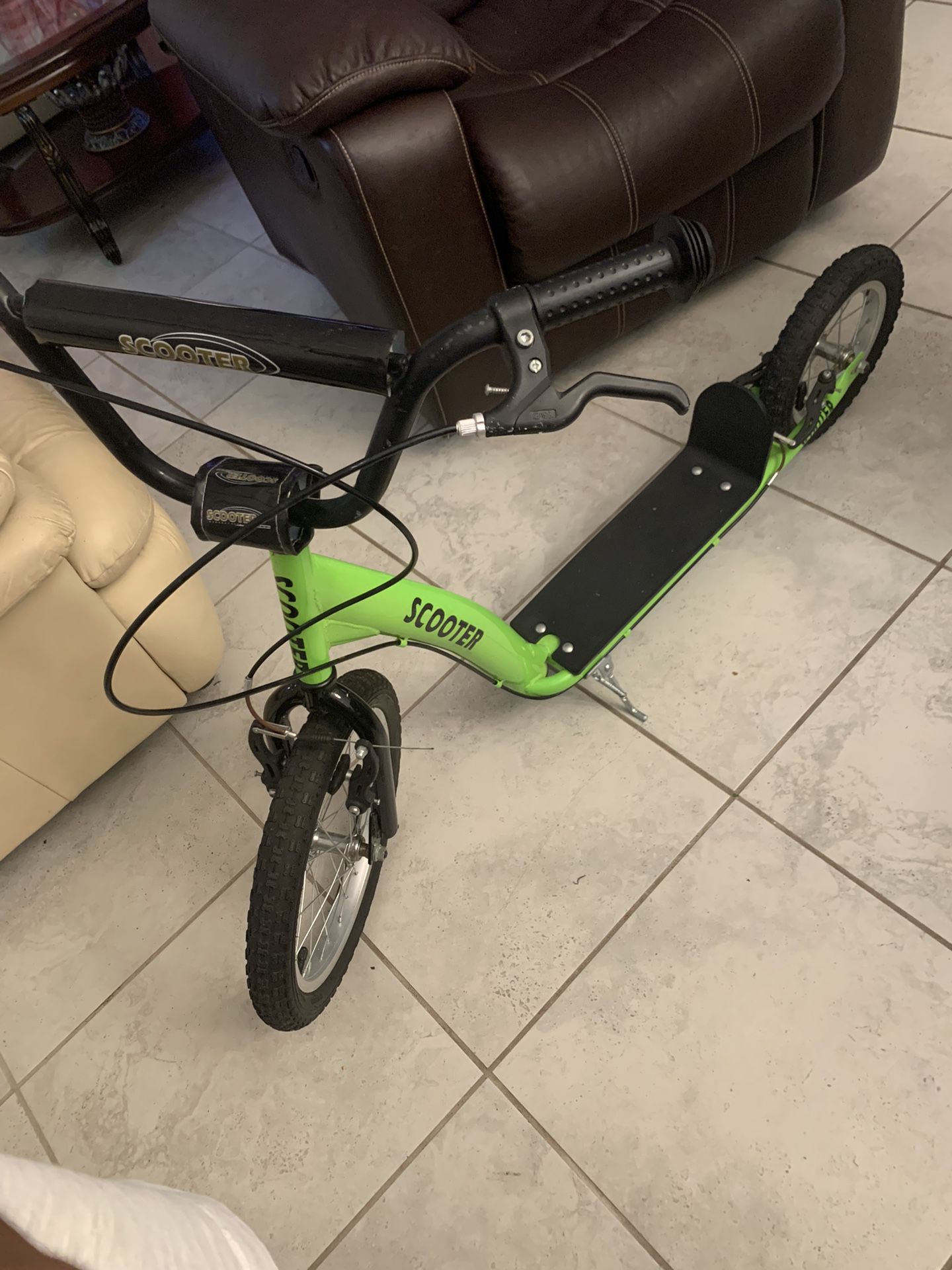 Nice Scooter For Kids And Adult 