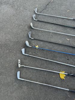 A Bunch Of Different Brands/types Of Golf Pucks All LEFT HANDED