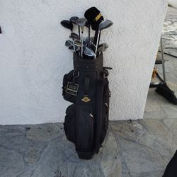 Twenty Three Golf Clubs,Includes Golf Balls And More Accessories 