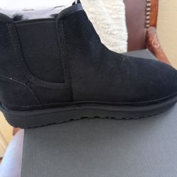 Mens Chelsea UGG