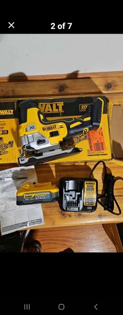 Dewalt 20V 'MAX XR' barrel handle jigsaw, battery, charger
