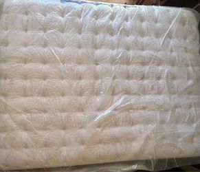 12” Queen Mattress Sealy Bowie Posturepedic