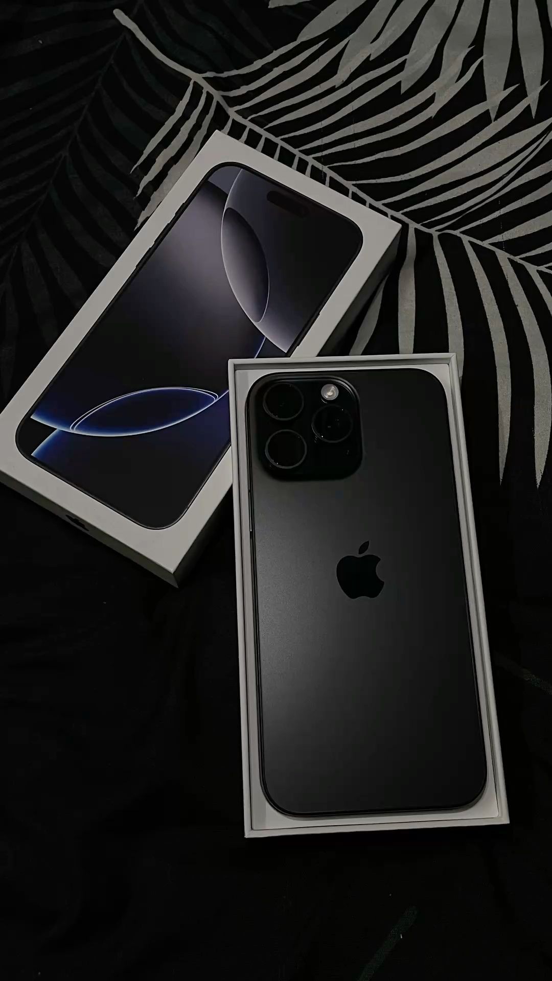 iPhone 16