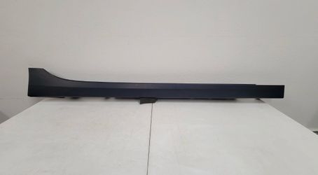 2020 2021 2022 2023 BMW 2 SERIES F44 RIGHT SIDE ROCKER MOULDING OEM (contact info removed)2