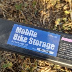 Mobile Bike Storage Rack All Metal With Wheels Locking