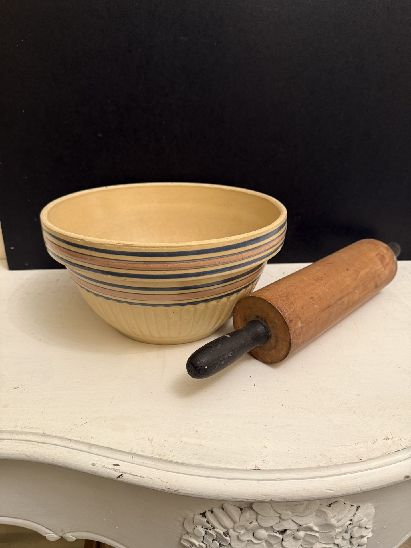 Vintage Mixing Bowl And Rolling pin