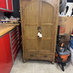 Armoire