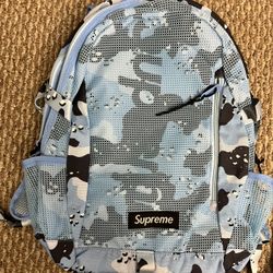 Supreme Backpack SS20 Blue Chocolate Chip Camo