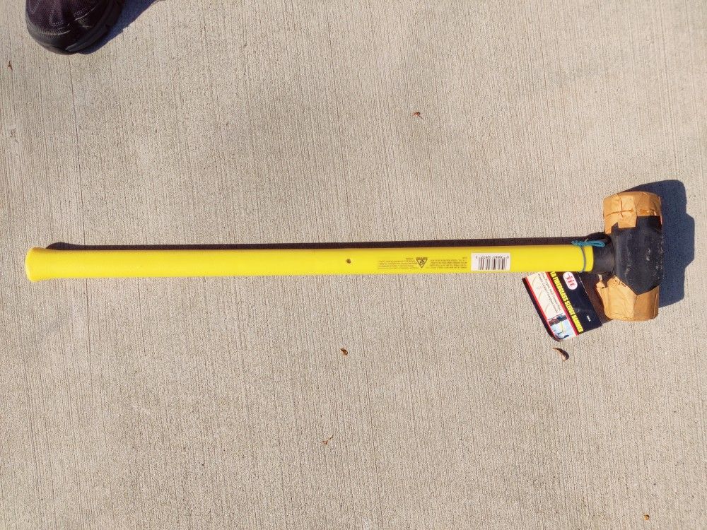 Sledge hammer With Fiberglass Handle 8 Lb New
