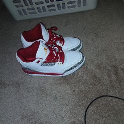 Jordan 3s Retro Cardinal Red 