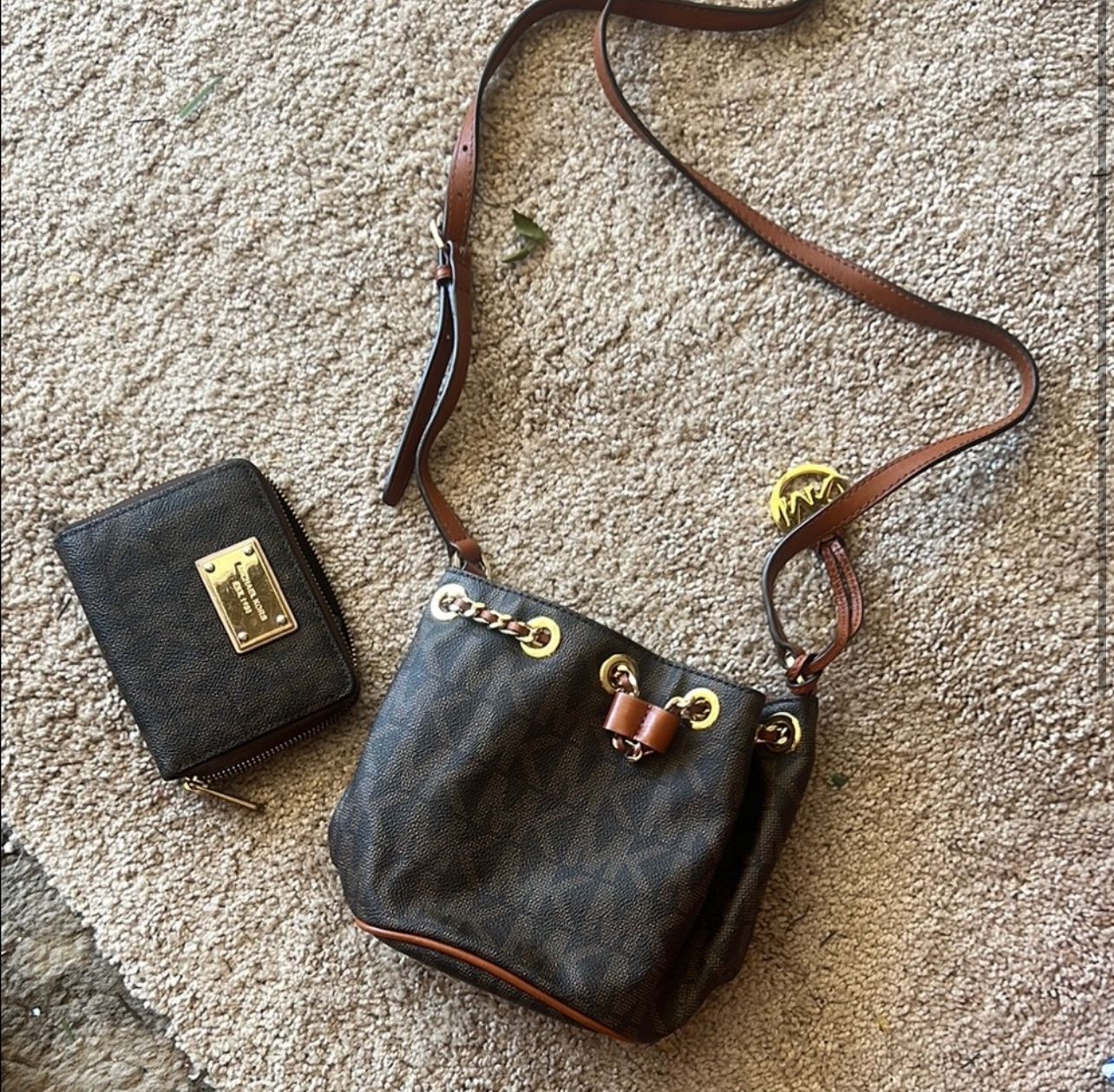 Michael Kors Purse And Wallet Set