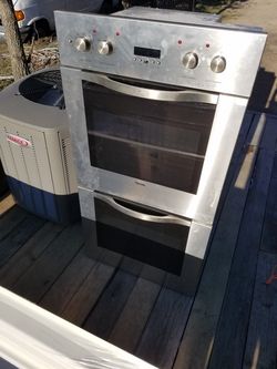 Viking double oven
