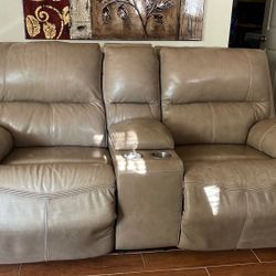 Recliner Leather Sofas