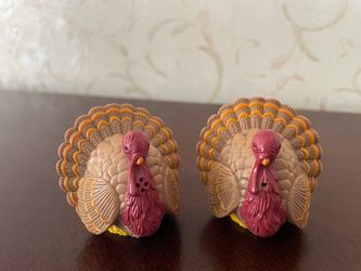 Vtg Hallmark Turkey Salt & Pepper Shakers