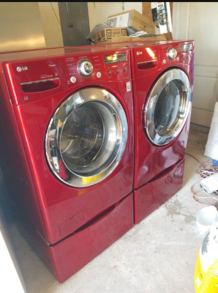 Super Nice LG Washer And Dryer Set