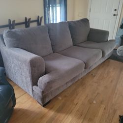 Nice Sofa In V Good Condition  90 Inches