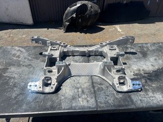RIVIAN R1S R1T SUBFRAME FRONT CROSSMEMBER 2024 2025 2026 PT00748804-H OEM