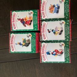 Disney Merry miniatures a collection of charm, Mickey and Company
