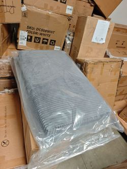 Pet bed for huge pets. 45in x 25in. Brand new  sealed.