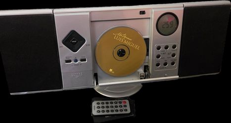 AM/FM CD Player w/remote control
