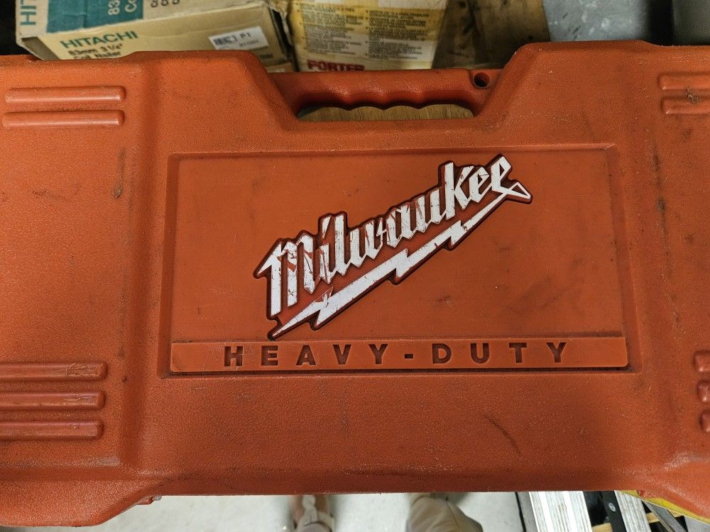 Milwaukee Orbital Super Sawzall