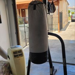 Everlast Punching Bag Set-up