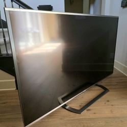 Sharp AQUOS 80" LED TV - Model LC-80LE857U - 3D TV