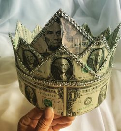 Crowns Graduation/Birthday/weddings/anniversary’s