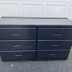 6 Drawer Wood Dresser