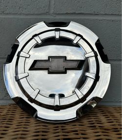 2014–2020 Chevrolet Silverado 1500 Tahoe Suburban OEM Chrome Center Cap