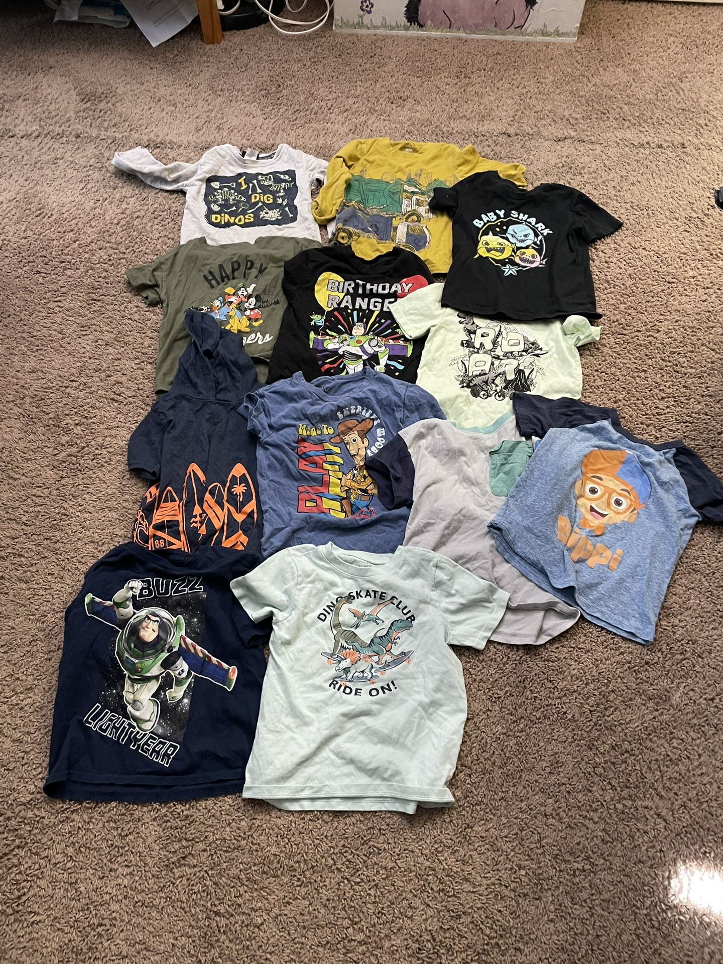 3-4t Boy Clothes And Size 5/6 And Size 9 Shoes