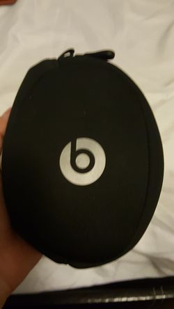 Beats solo2 wireless