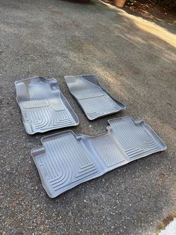 HUSKYLINERS weather mats