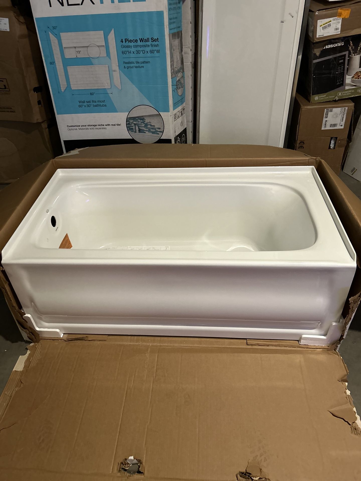 KOHLER Bancroft 60 in. x 32 in. Soaking Bathtub with Left-Hand Drain in White